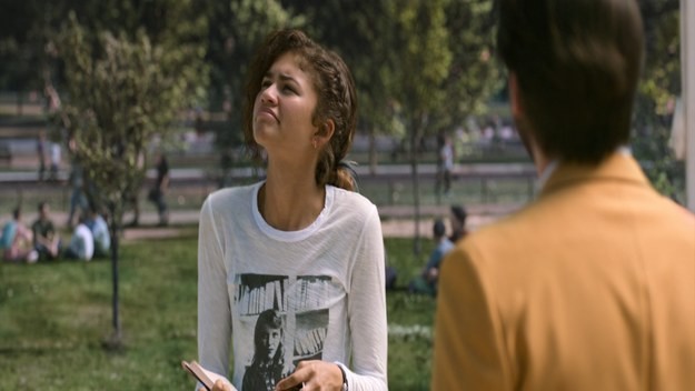 Which famous American — once portrayed onscreen by an actor appearing in the MCU, including _Spider-Man: Homecoming_ — is featured on the jersey of MJ while she's outside the Washington Monument in _Spider-Man: Homecoming_?