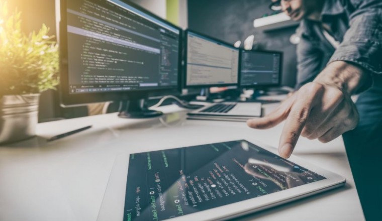 UAE PLANS TO TRAIN 1MILLION ARAB YOUTH IN COMPUTER CODING