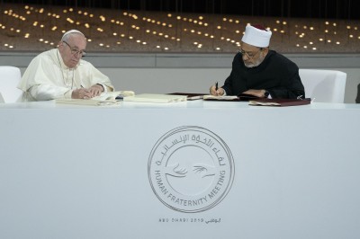 Pope Francis and Grand Imam of Al Azhar Sign Historic Abu Dhabi Declaration for World Peace and Living Together