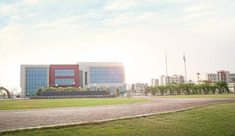 الجامعة الأمريكية في رأس الخيمة تحصل على اعتماد مجلس الاعتماد الأمريكي للهندسة والتكنولوجيا لثلاثة برامج جامعية لديها