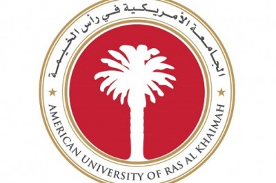 وفد من جامعة تكساس في أرلينغتون يزور الجامعة الأمريكية في رأس الخيمة