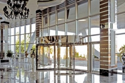 GEZE Expands Its Revolving Door Portfolio