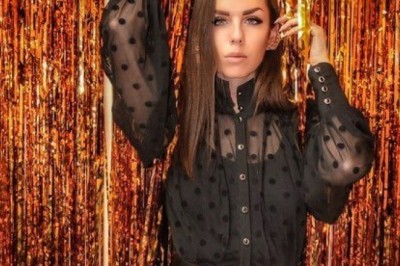 ANNA MORGUN is turning Christmas 2020 campaign into the ball of French chic, classic and elegance.