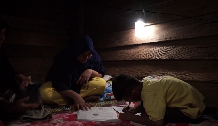 مبادرة "20 في 2020" تساهم في تحسين الظروف المعيشية لآلاف الصيادين وأسرهم في إندونيسيا