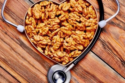 Harvard researchers use machine learning to study health impacts of walnuts