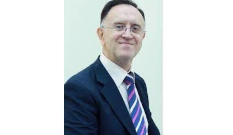 قطاع التجارة الإلكترونية يعزز نمو سوق مستحضرات التجميل والعناية بالبشرة