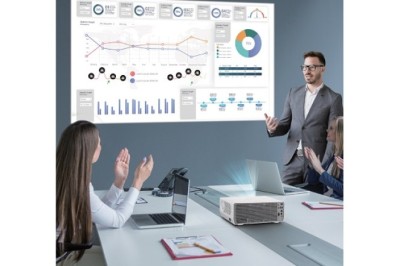 Meetings Run at Ease with LG ProBeam