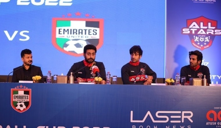 فريق الاتحاد الإماراتي يفوز بالمباراة، وفريق "كل النجوم" يحظى بإعجاب الجمهور في  مباراة كرة القدم للمشاهير في دبي التي نظمتها شركة AG Events