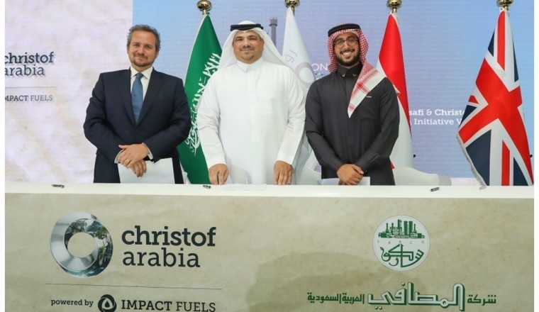 المصافي السعودية وكريستوف غلوبال إيمباكت يوقعان مذكرتي تفاهم في مجال الطاقة المتجددة