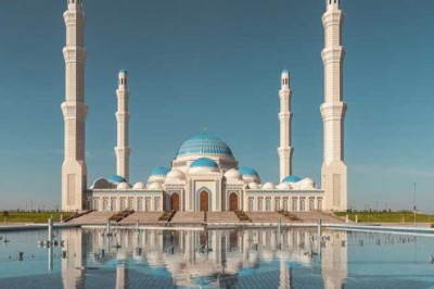 مسجد نور سلطان الكبير المرشح لدخول موسوعة غينيس للأرقام القياسية يفتح أبوابه أمام الزوّار