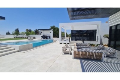 البناء المُستدام يُمثل أحد أهم عوامل التقدم للبنية التحتية في الإمارات العربية المتحدة – سيراميك إسبانيا