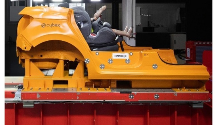 أنظمة تقييد الأطفال في السيارات: ما يزال ضعف التبني والاستخدام والمعرفة من القضايا الرئيسة في مجال السلامة على الطرق في الإمارات العربية المتحدة