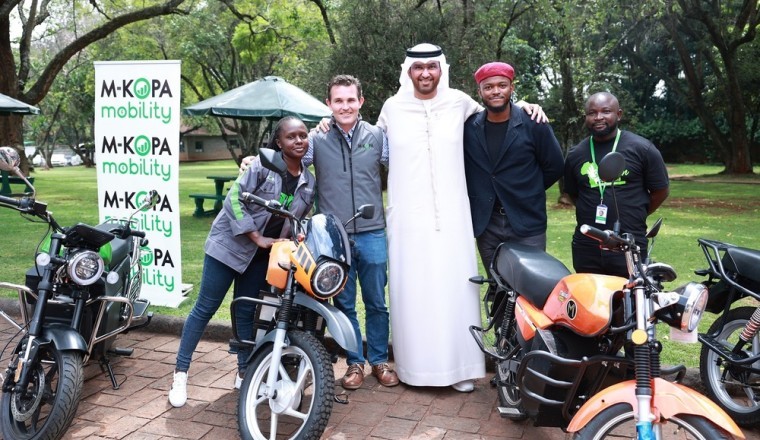 الرئيس الإماراتي المعيّن لمؤتمر الأطراف بشأن تغيّر المناخ ’كوب 28‘ يزور رئيس شركة ’إم-كوبا‘ الكينية للتكنولوجيا المالية الحائزة على جوائز على هامش منتدى الطاقة الإفريقيّ