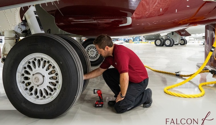 Falcon Technic توسّع نطاق شهادة الهيئة العامة للطيران المدني لتشمل خدمات صيانة الخط الأول لطائرات Falcon 900EX EASy