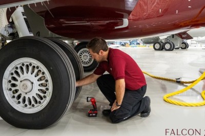 Falcon Technic توسّع نطاق شهادة الهيئة العامة للطيران المدني لتشمل خدمات صيانة الخط الأول لطائرات Falcon 900EX EASy