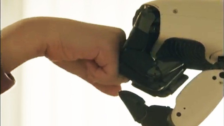 إل جي تكشف عن روبوتها المنزلي المتطور في معرض الإلكترونيات الاستهلاكية 2026 وتشارك رؤيتها "منزل بلا عناء"