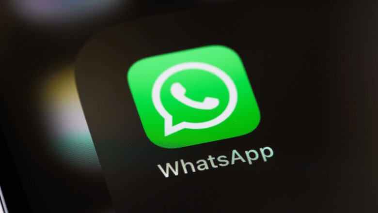 A WhatsApp bug lets malicious media files spread through group chats